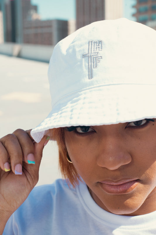 WHITE BUCKET HAT - COOL GRAY